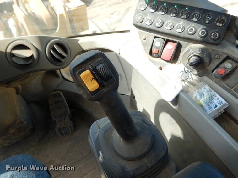 image for item DI1105 2013 Caterpillar 938K  wheel loader