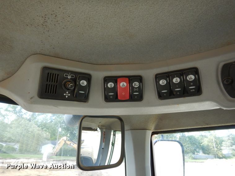 image for item DI1105 2013 Caterpillar 938K  wheel loader