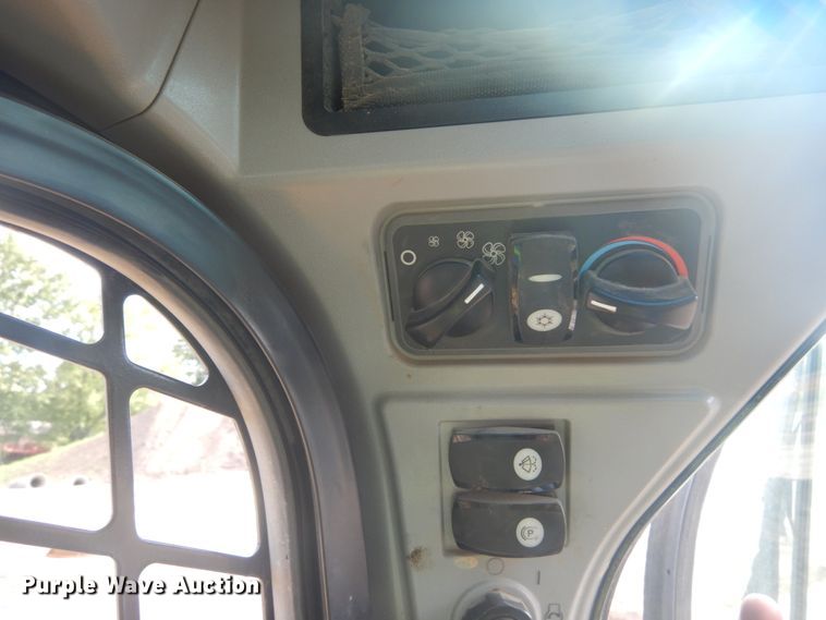 image for item DI1106 2018 Caterpillar 259D  tracked skid steer loader