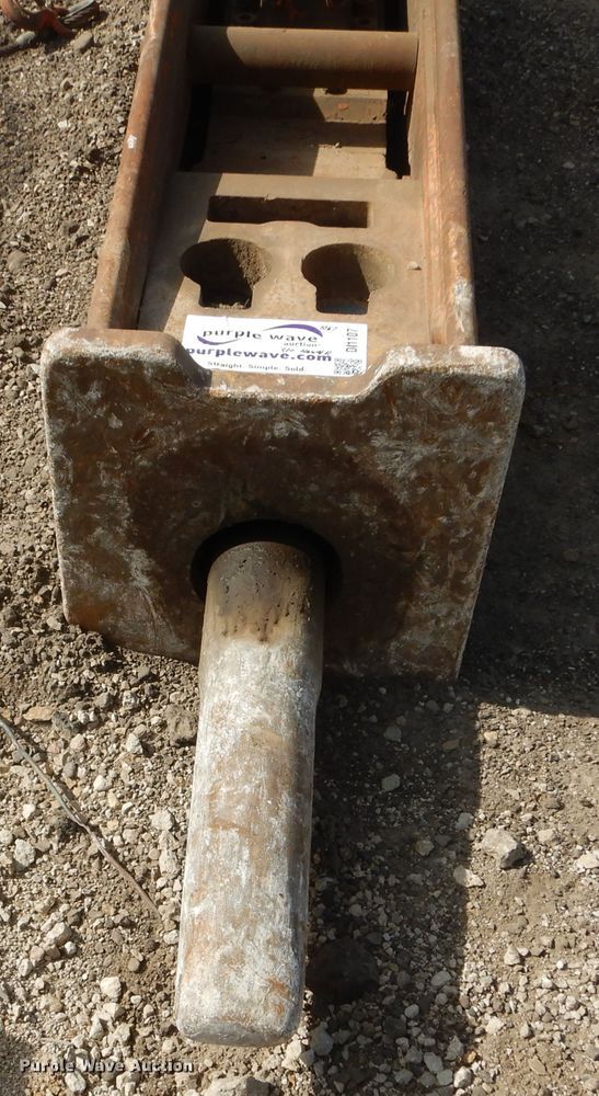 image for item DI1107 2013 NPK GH10  breaker