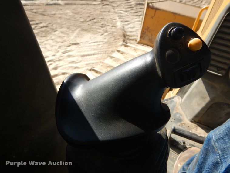 image for item DI1108 2015 Caterpillar D5K2 LGP  dozer