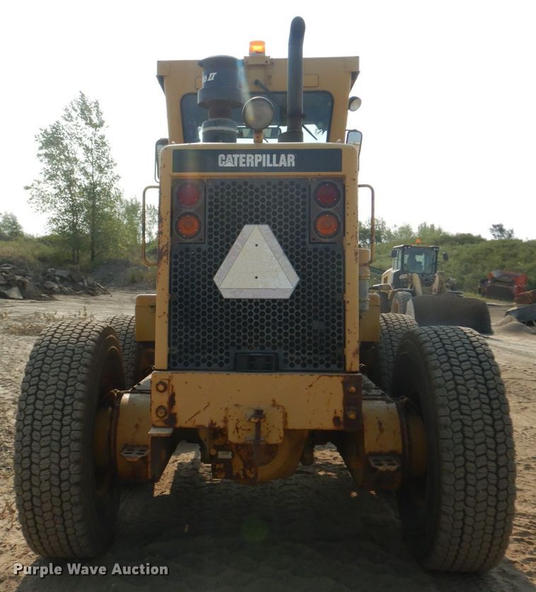 image for item DI1110 1994 Caterpillar 140G  motor grader