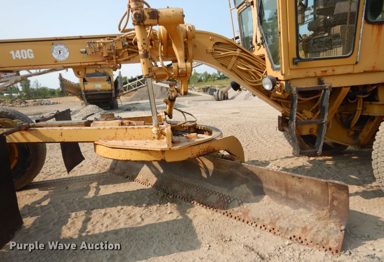 image for item DI1110 1994 Caterpillar 140G  motor grader