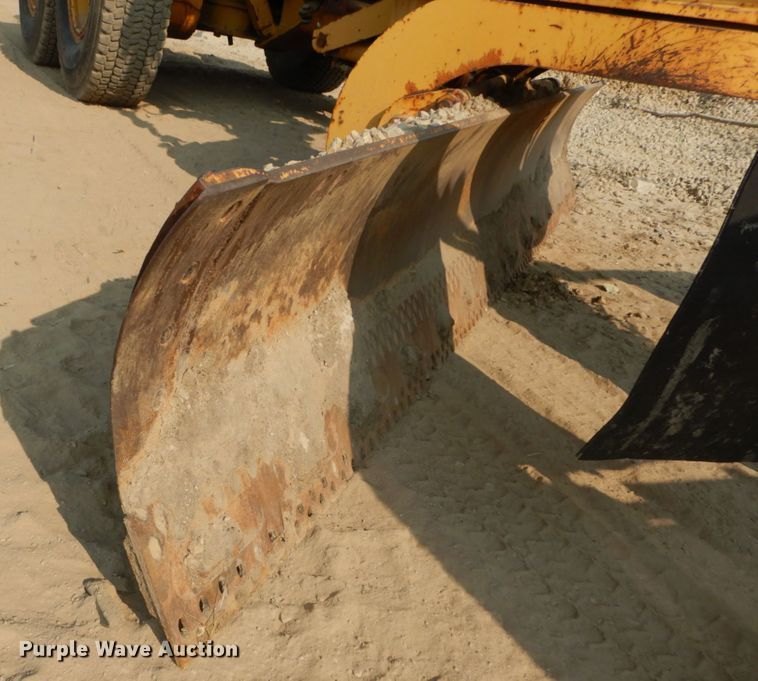 image for item DI1110 1994 Caterpillar 140G  motor grader