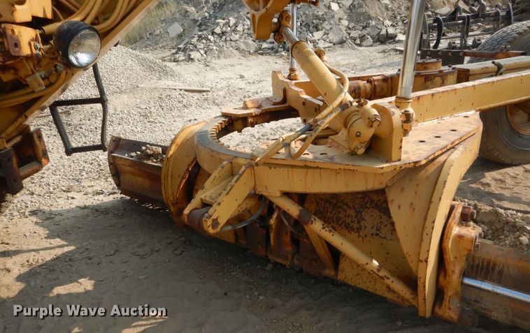 image for item DI1110 1994 Caterpillar 140G  motor grader