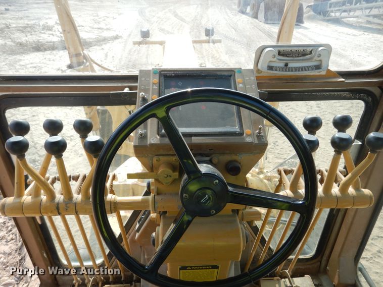 image for item DI1110 1994 Caterpillar 140G  motor grader