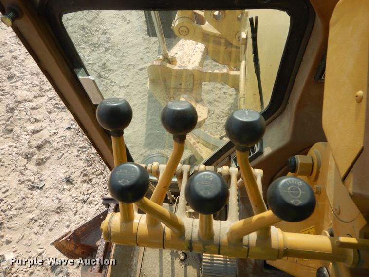 image for item DI1110 1994 Caterpillar 140G  motor grader