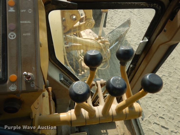 image for item DI1110 1994 Caterpillar 140G  motor grader