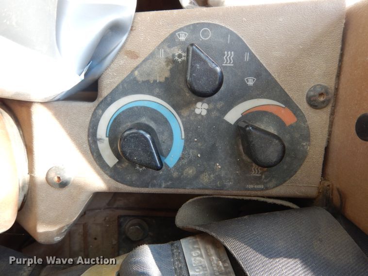 image for item DI1110 1994 Caterpillar 140G  motor grader