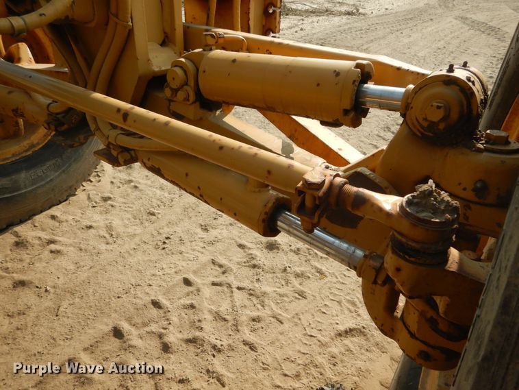 image for item DI1110 1994 Caterpillar 140G  motor grader