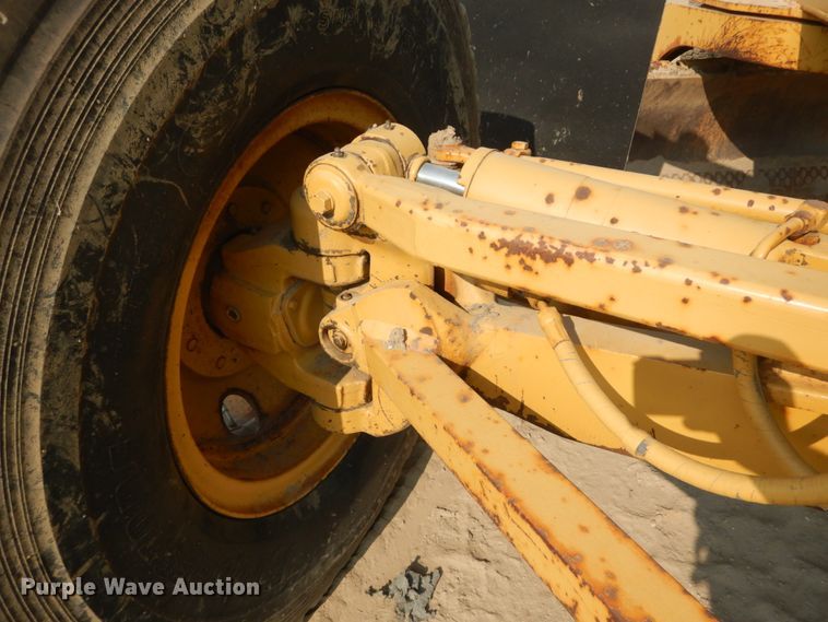 image for item DI1110 1994 Caterpillar 140G  motor grader