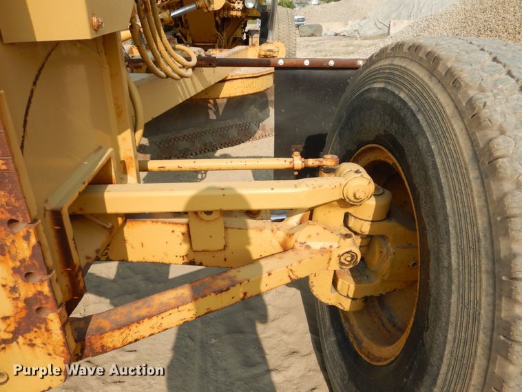 image for item DI1110 1994 Caterpillar 140G  motor grader