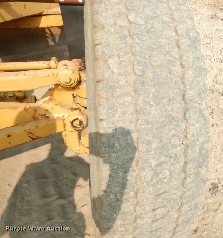 image for item DI1110 1994 Caterpillar 140G  motor grader