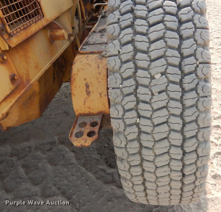 image for item DI1110 1994 Caterpillar 140G  motor grader