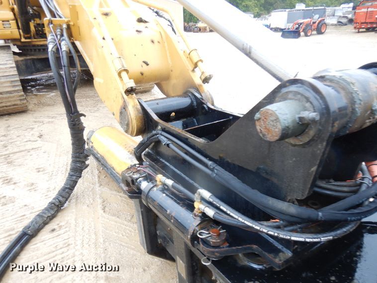 image for item DI1111 2007 Caterpillar 330DL  excavator with Bay Shore Systems LoDril drilling rig