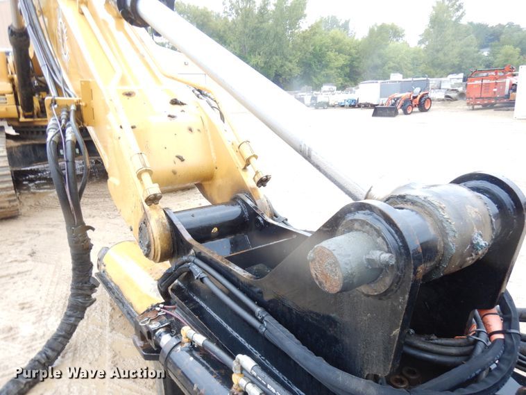 image for item DI1111 2007 Caterpillar 330DL  excavator with Bay Shore Systems LoDril drilling rig