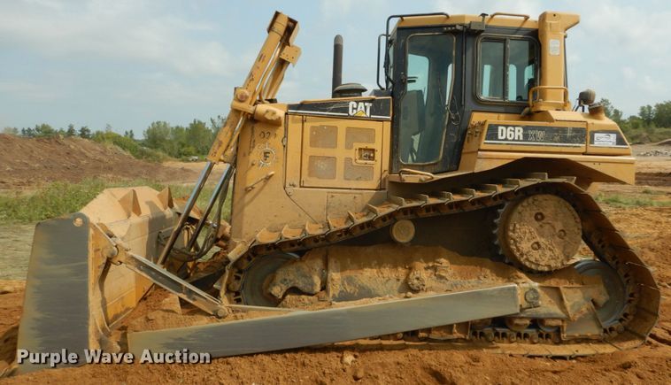 image for item DI1112 2002 Caterpillar D6R XW  dozer