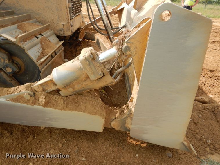 image for item DI1112 2002 Caterpillar D6R XW  dozer
