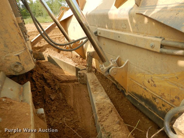 image for item DI1112 2002 Caterpillar D6R XW  dozer