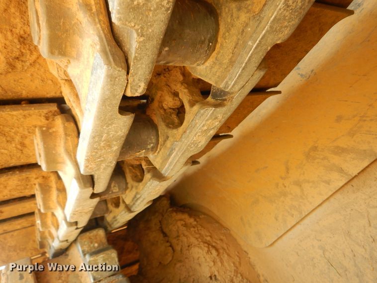 image for item DI1112 2002 Caterpillar D6R XW  dozer