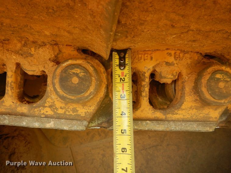 image for item DI1112 2002 Caterpillar D6R XW  dozer