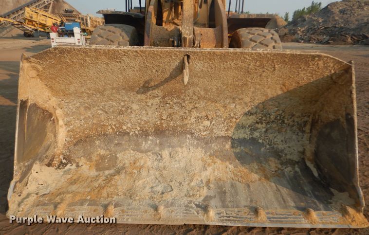 image for item DI1113 2004 Caterpillar 966G Series II  wheel loader