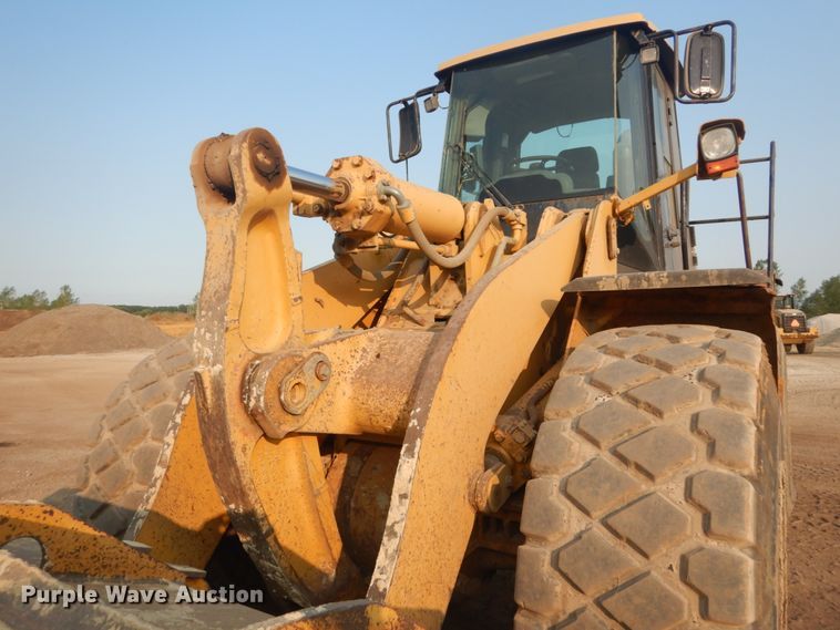 image for item DI1113 2004 Caterpillar 966G Series II  wheel loader
