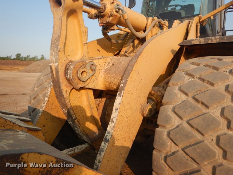 image for item DI1113 2004 Caterpillar 966G Series II  wheel loader