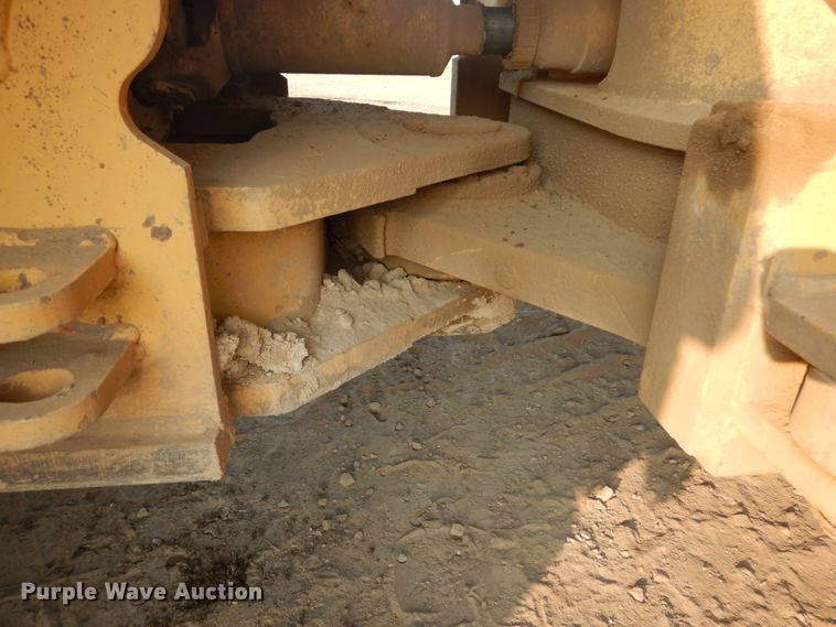 image for item DI1113 2004 Caterpillar 966G Series II  wheel loader