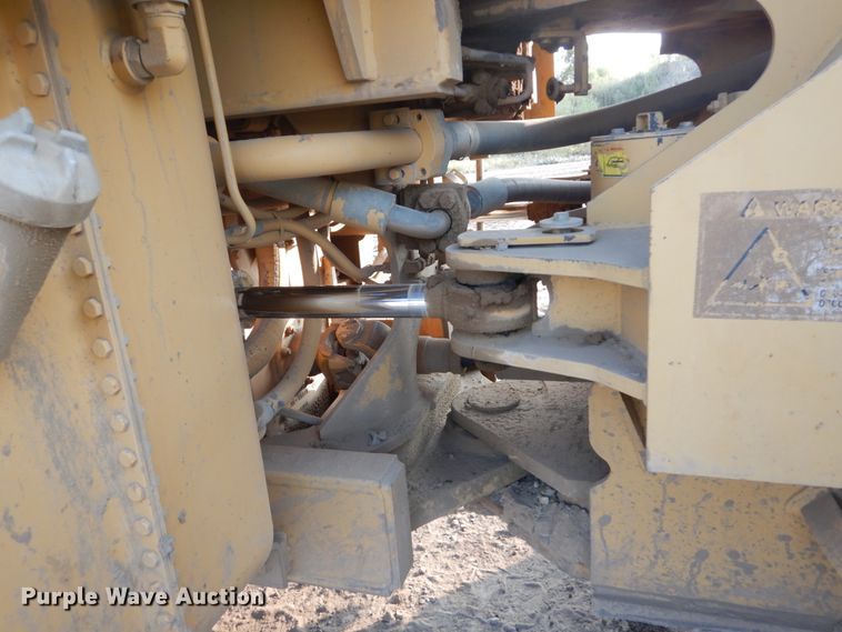 image for item DI1113 2004 Caterpillar 966G Series II  wheel loader