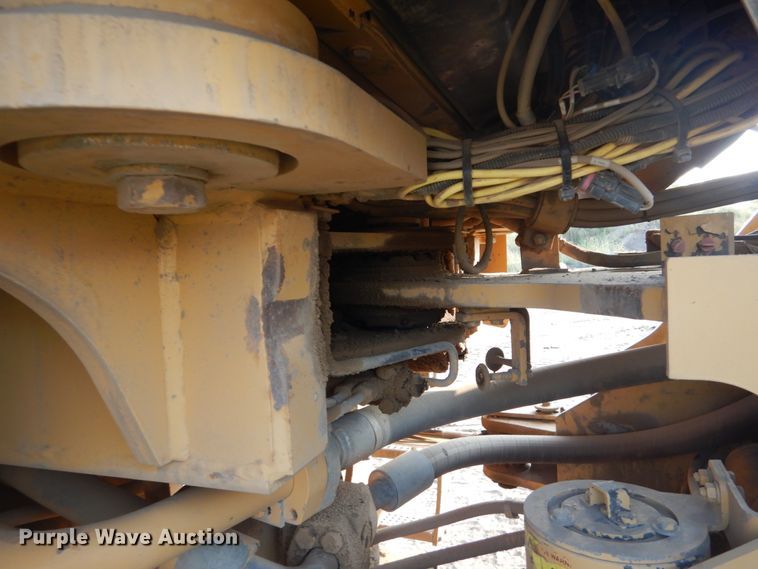 image for item DI1113 2004 Caterpillar 966G Series II  wheel loader