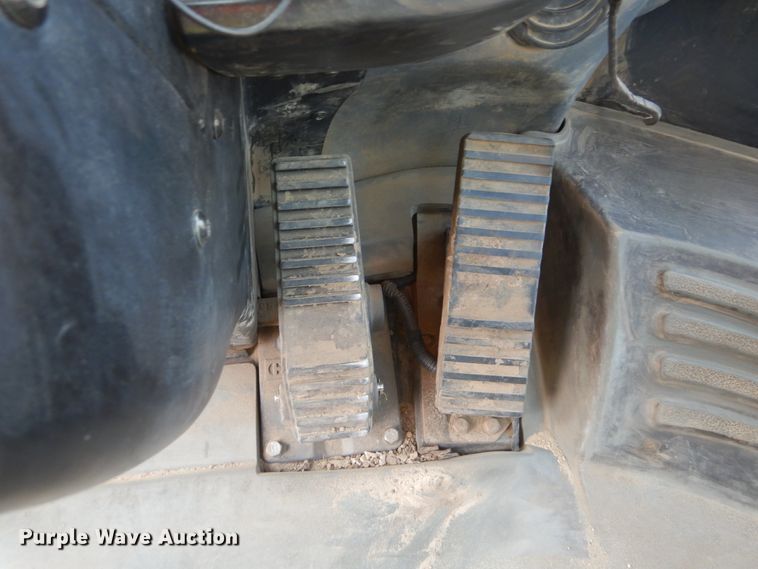 image for item DI1113 2004 Caterpillar 966G Series II  wheel loader