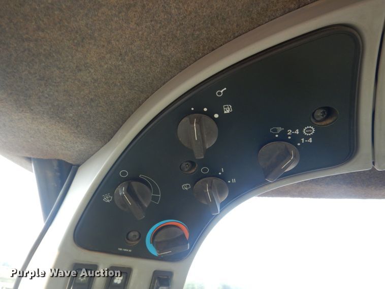 image for item DI1113 2004 Caterpillar 966G Series II  wheel loader