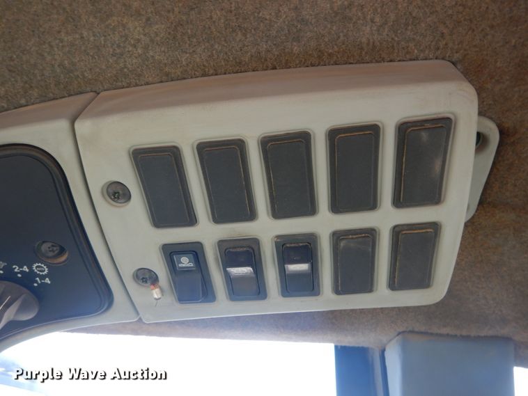 image for item DI1113 2004 Caterpillar 966G Series II  wheel loader