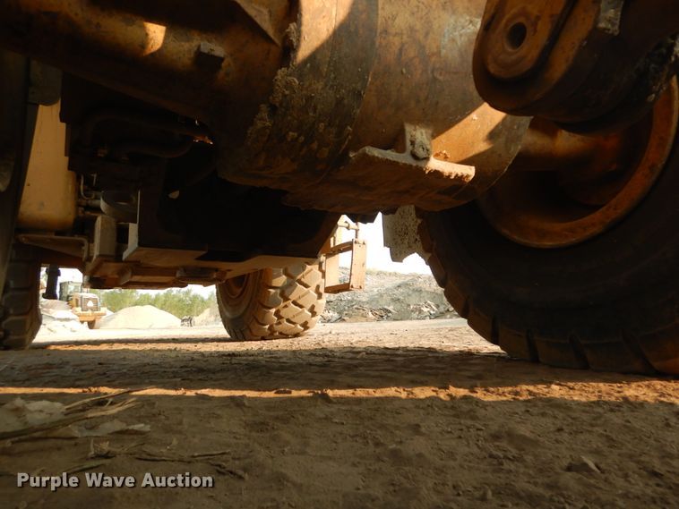 image for item DI1113 2004 Caterpillar 966G Series II  wheel loader