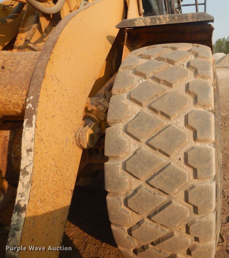 image for item DI1113 2004 Caterpillar 966G Series II  wheel loader