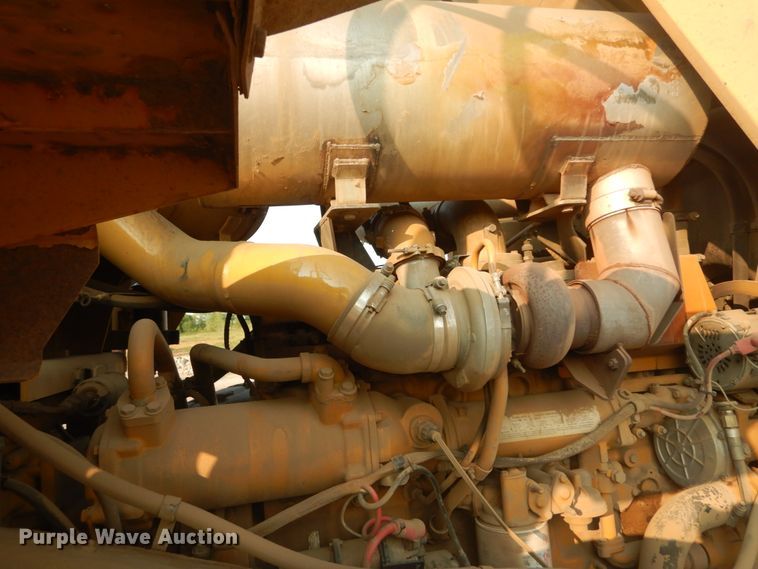 image for item DI1113 2004 Caterpillar 966G Series II  wheel loader