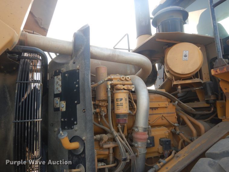 image for item DI1113 2004 Caterpillar 966G Series II  wheel loader