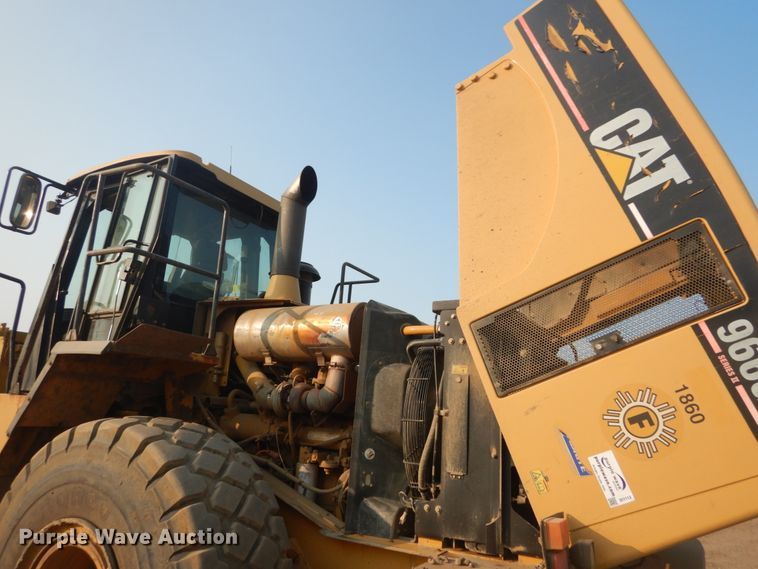 image for item DI1113 2004 Caterpillar 966G Series II  wheel loader