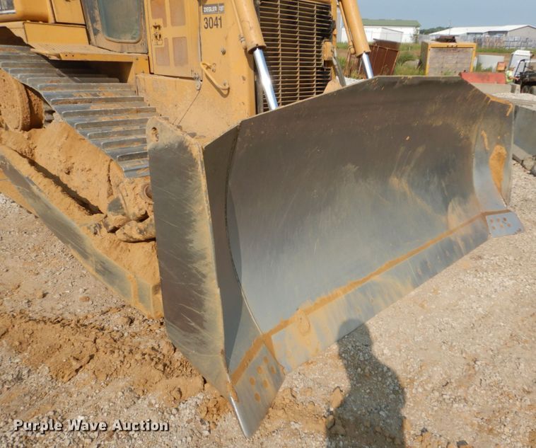 image for item DI1116 2003 Caterpillar D6R XW Series II  dozer