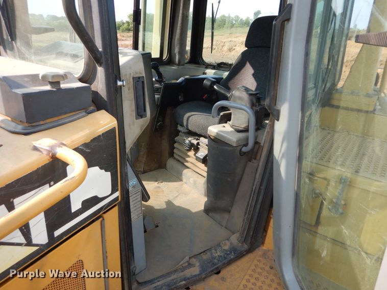 image for item DI1116 2003 Caterpillar D6R XW Series II  dozer