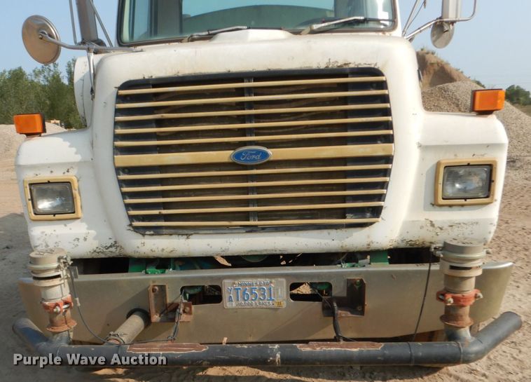 image for item DI1117 1994 Ford LN8000  water truck