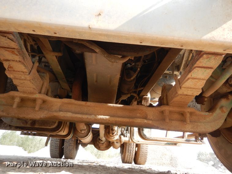 image for item DI1117 1994 Ford LN8000  water truck