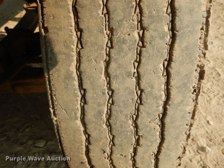 image for item DI1117 1994 Ford LN8000  water truck