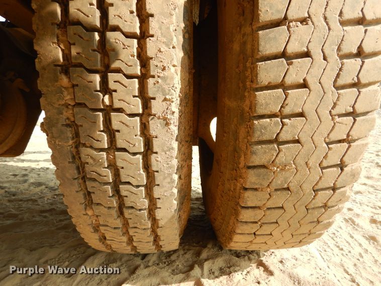 image for item DI1117 1994 Ford LN8000  water truck