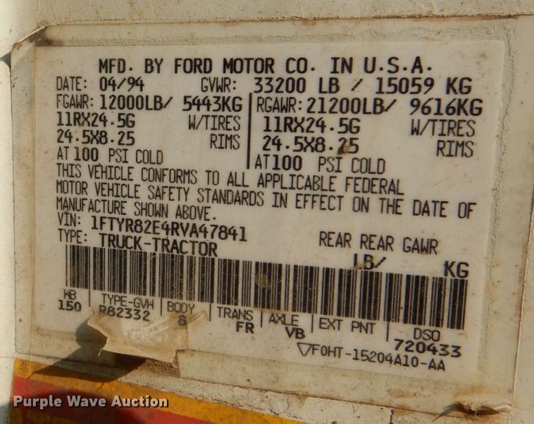 image for item DI1117 1994 Ford LN8000  water truck