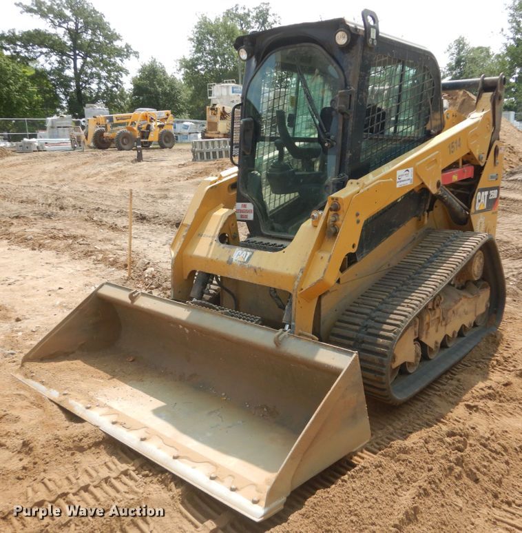 image for item DI1127 2019 Caterpillar 259D  tracked skid steer loader