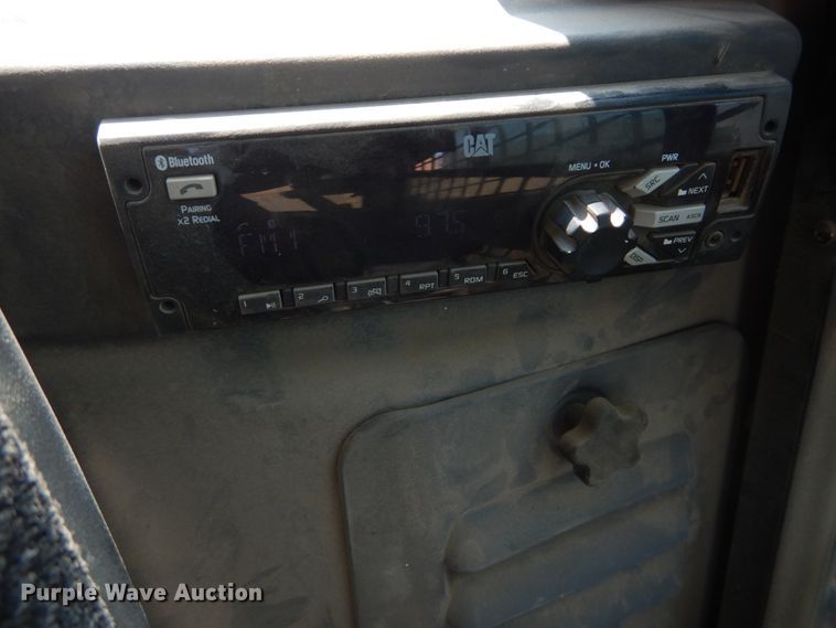 image for item DI1127 2019 Caterpillar 259D  tracked skid steer loader