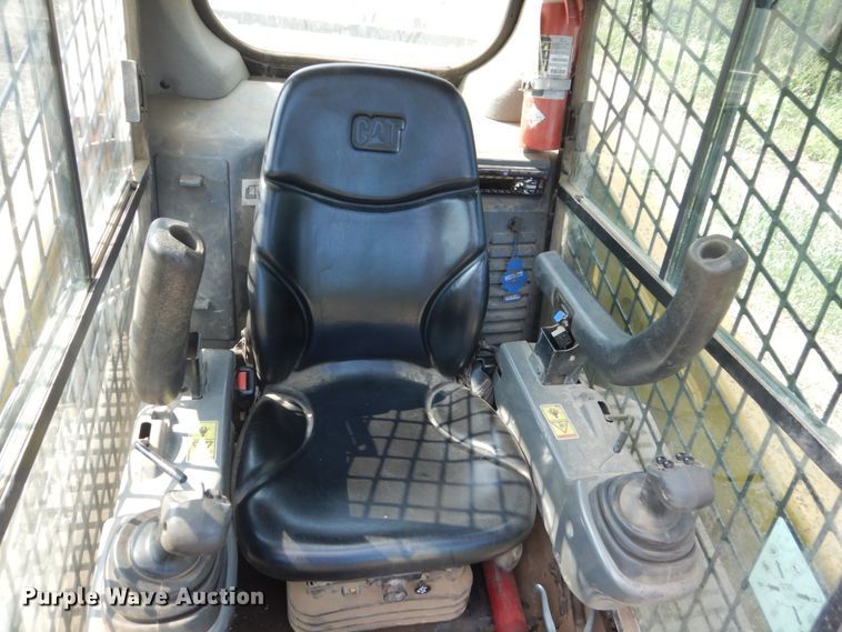 image for item DI1134 2015 Caterpillar 259D  tracked skid steer loader