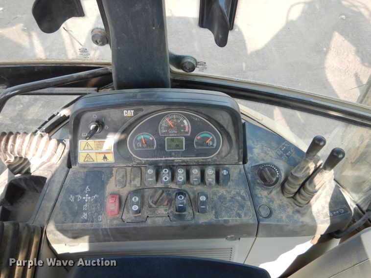 image for item DI1135 2014 Caterpillar 430F  backhoe